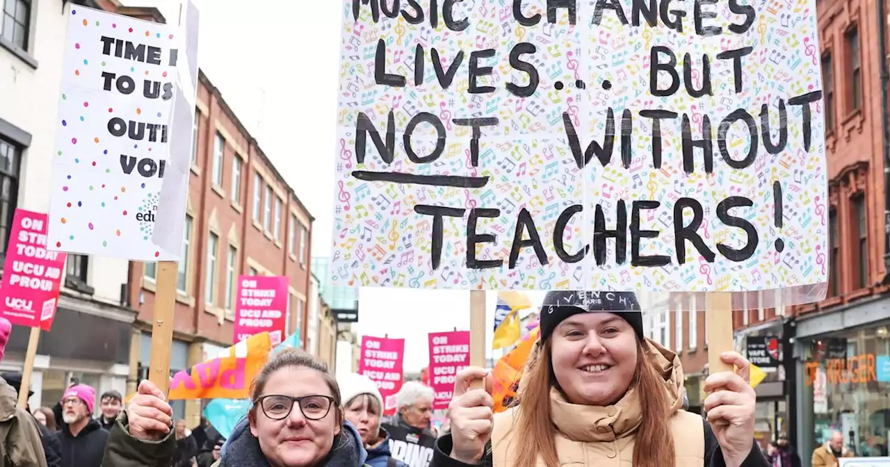 All the Lancashire schools closed for two days due to teachers' strike