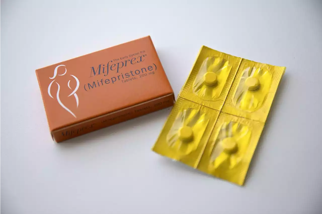 Senate Democrats Urge Walmart, Costco, Albertsons and Kroger to Sell Abortion Pill Mifepristone