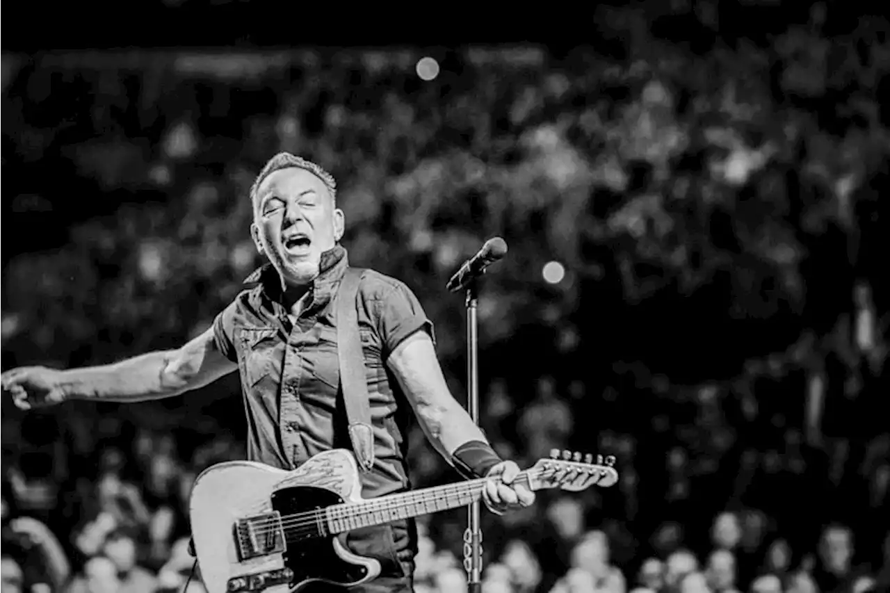 The Boss is back in action and this time with cheaper tickets for the Philly show