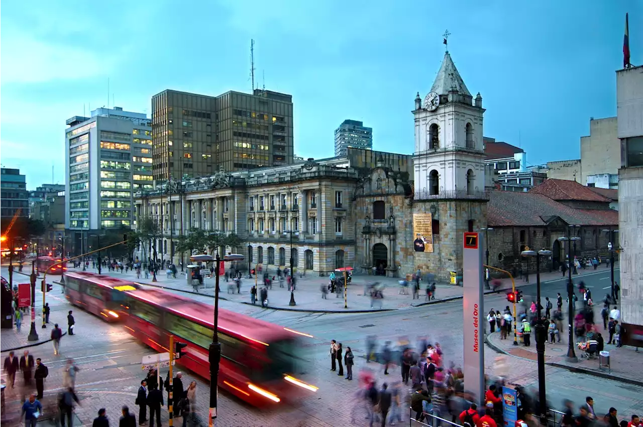 Multas de tránsito, Transmilenio y obras hacen que a Bogotá se le escurra un platal - Pulzo