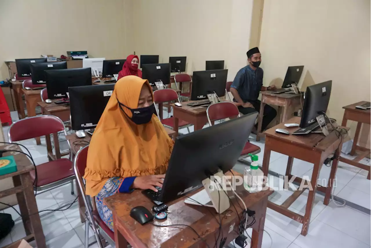 Memperjuangkan Kesejahteraan Guru Madrasah di Kalimantan Selatan |Republika Online