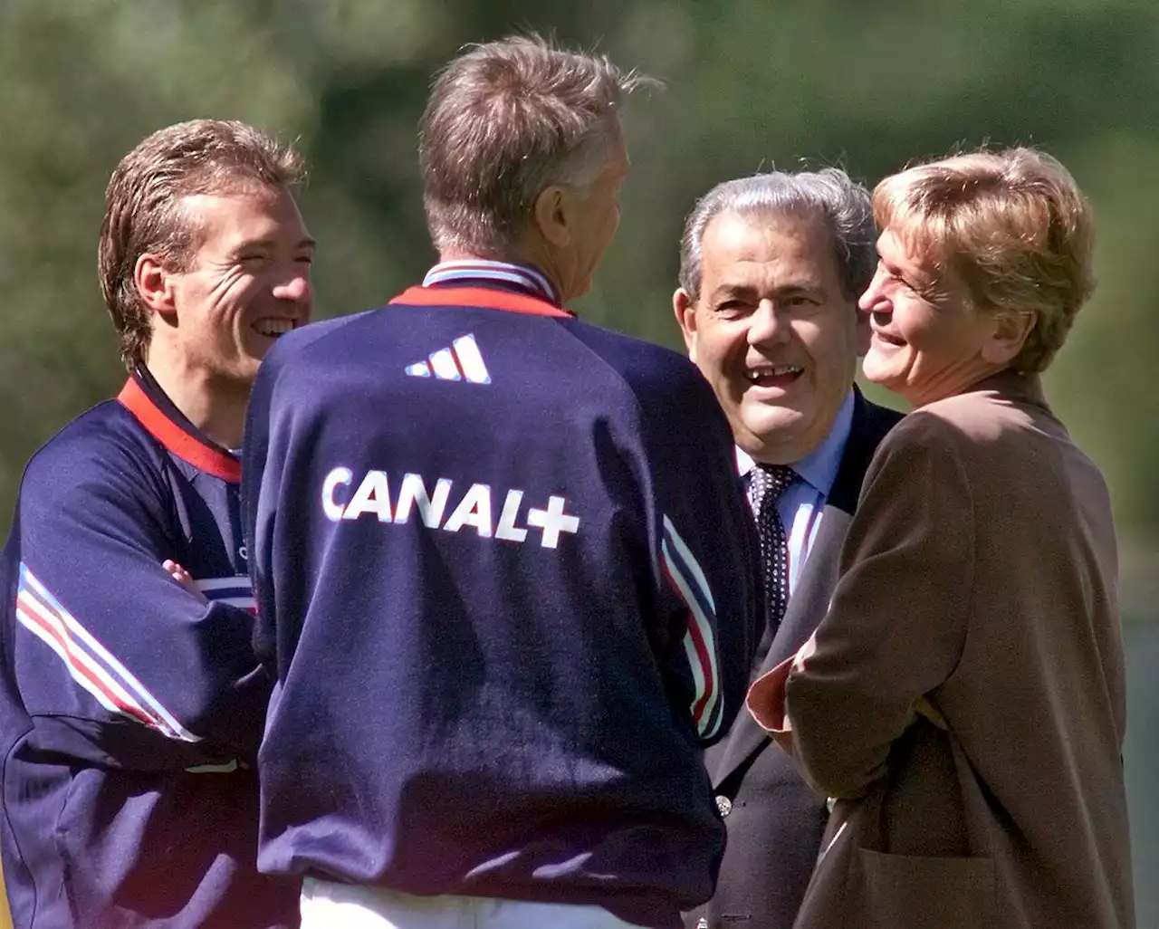 EN DIRECT - Equipe de France: ancien président de la FFF, Claude Simonet est mort