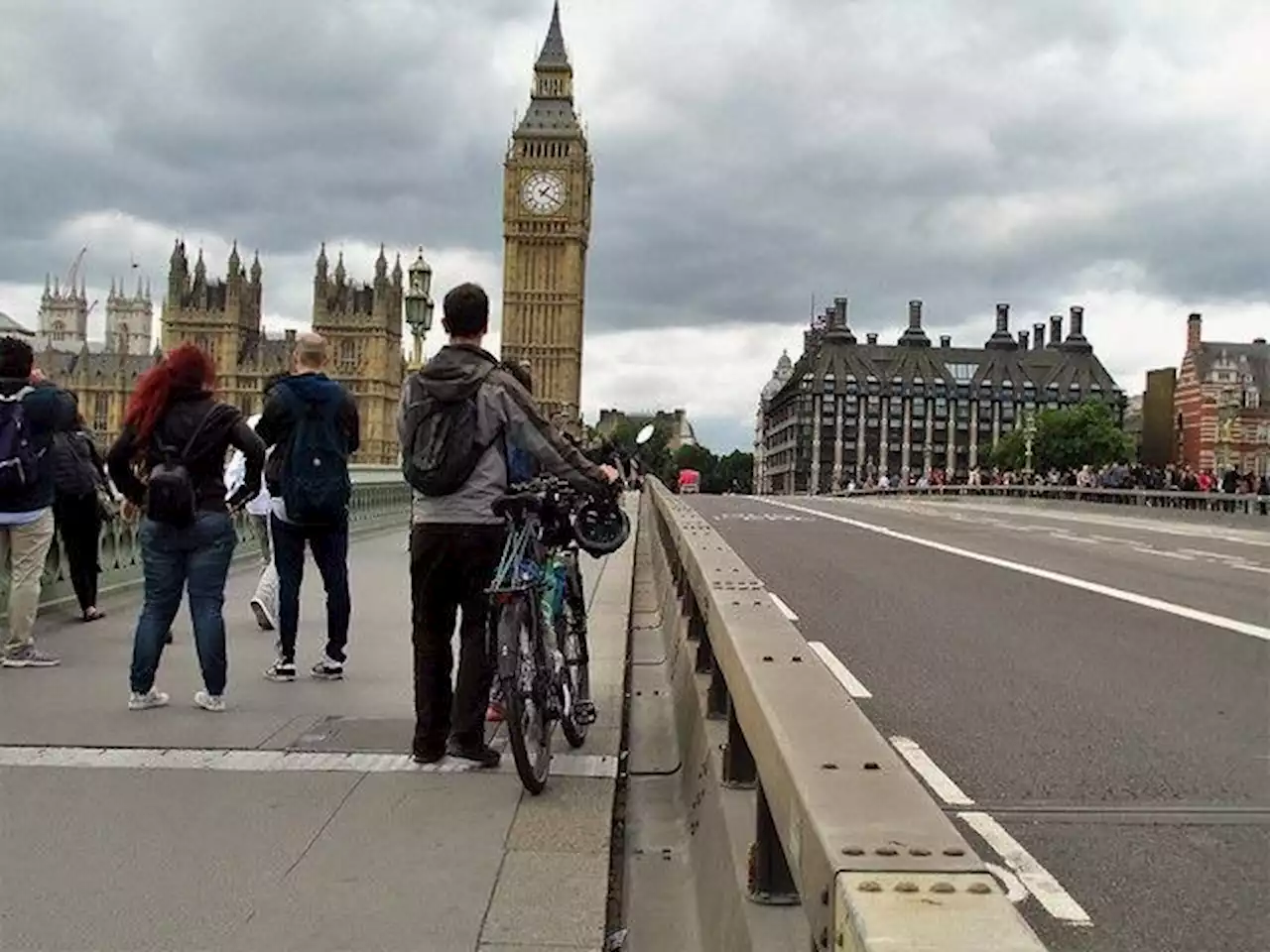 Rishi Sunak urged by Walking and Cycling Alliance to reverse proposed cuts to “essential” active travel funding