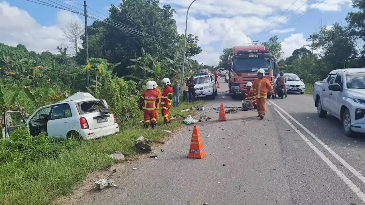 Out-of-control dump truck leads to 11-vehicle crash in Sandakan