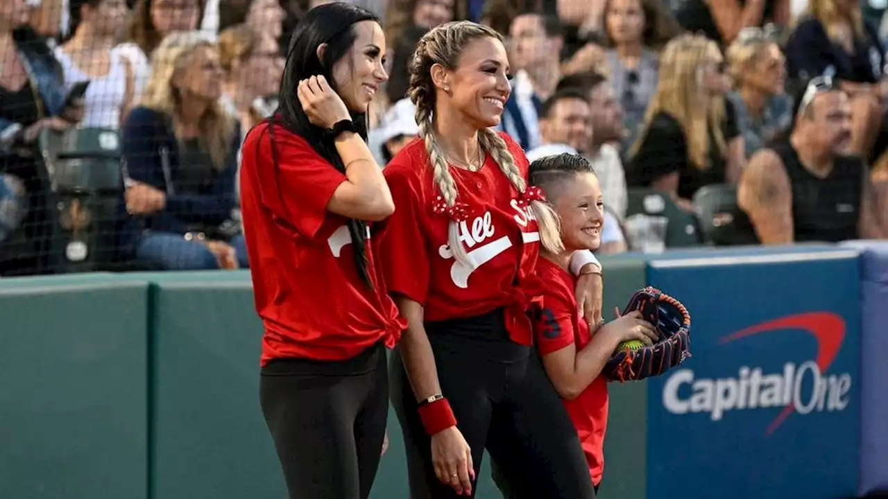 The Real Housewives Of New Jersey go to therapy (and play ball)