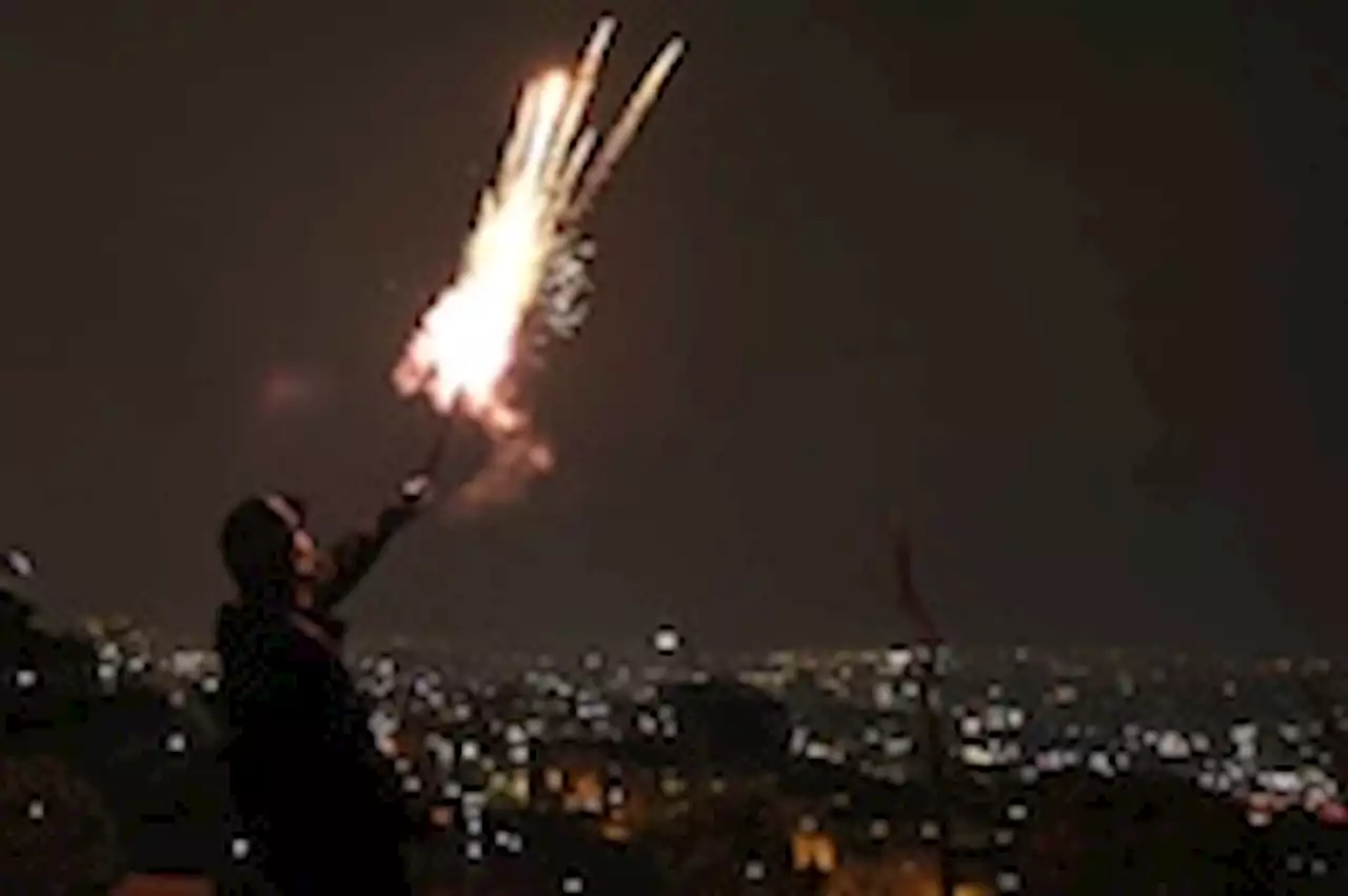 Iranians use annual fire festival to renew anti-government protests