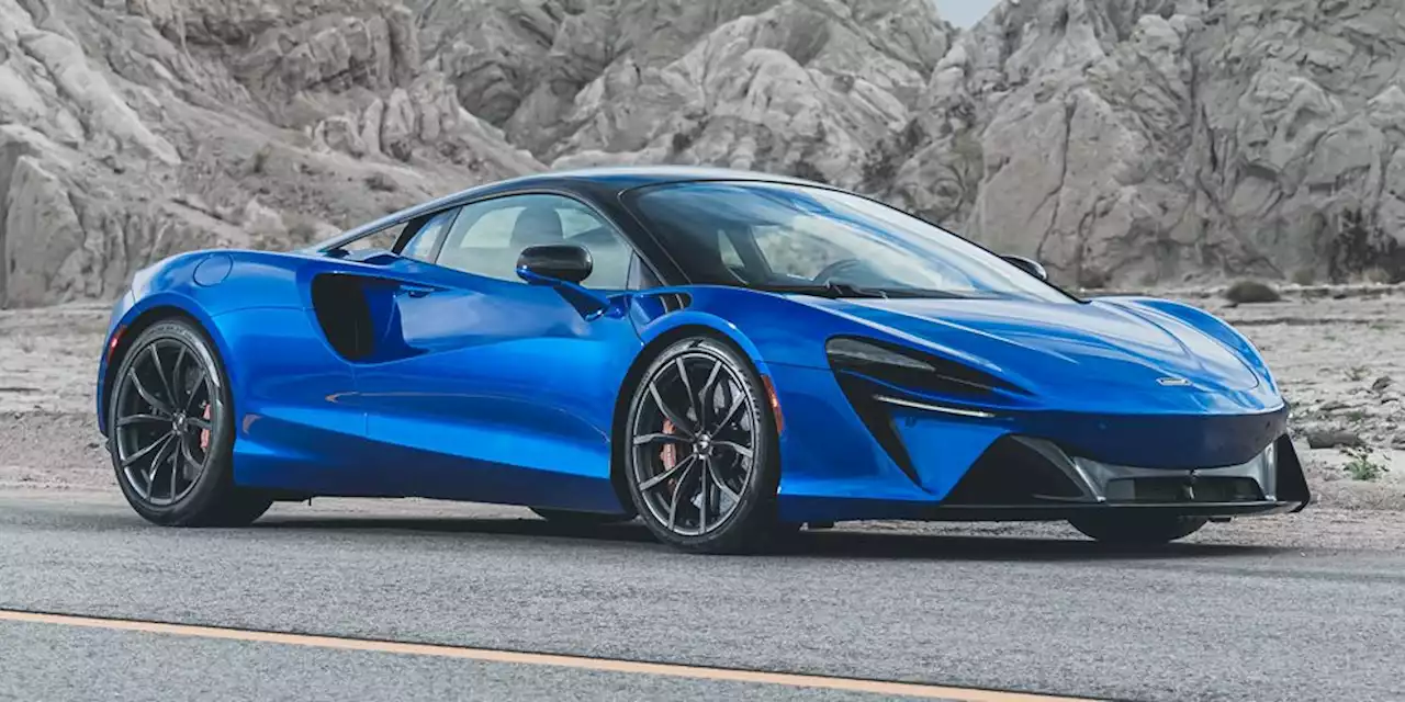 2023 McLaren Artura Review, Pricing, and Specs