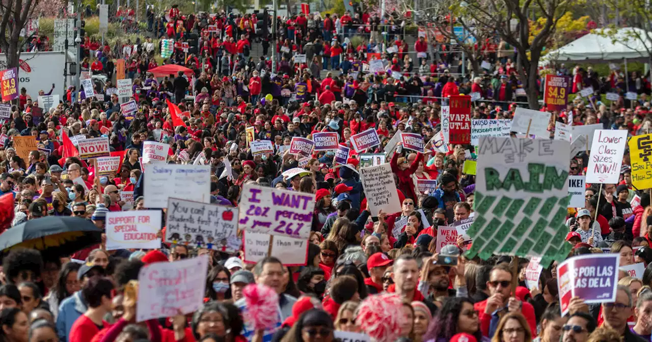 Los Angeles schools could close for 3 days as thousands of teachers, staff set to strike