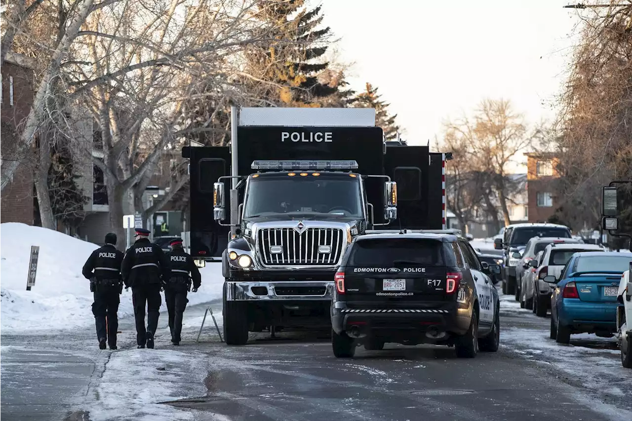 Police say suspect in deadly shooting of 2 Edmonton officers killed himself