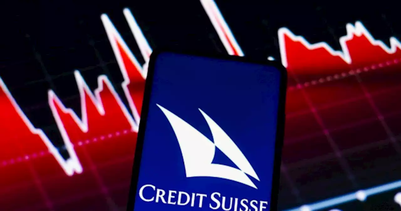 Se mantiene la tensi�n a pesar del salvavidas suizo a Credit Suisse