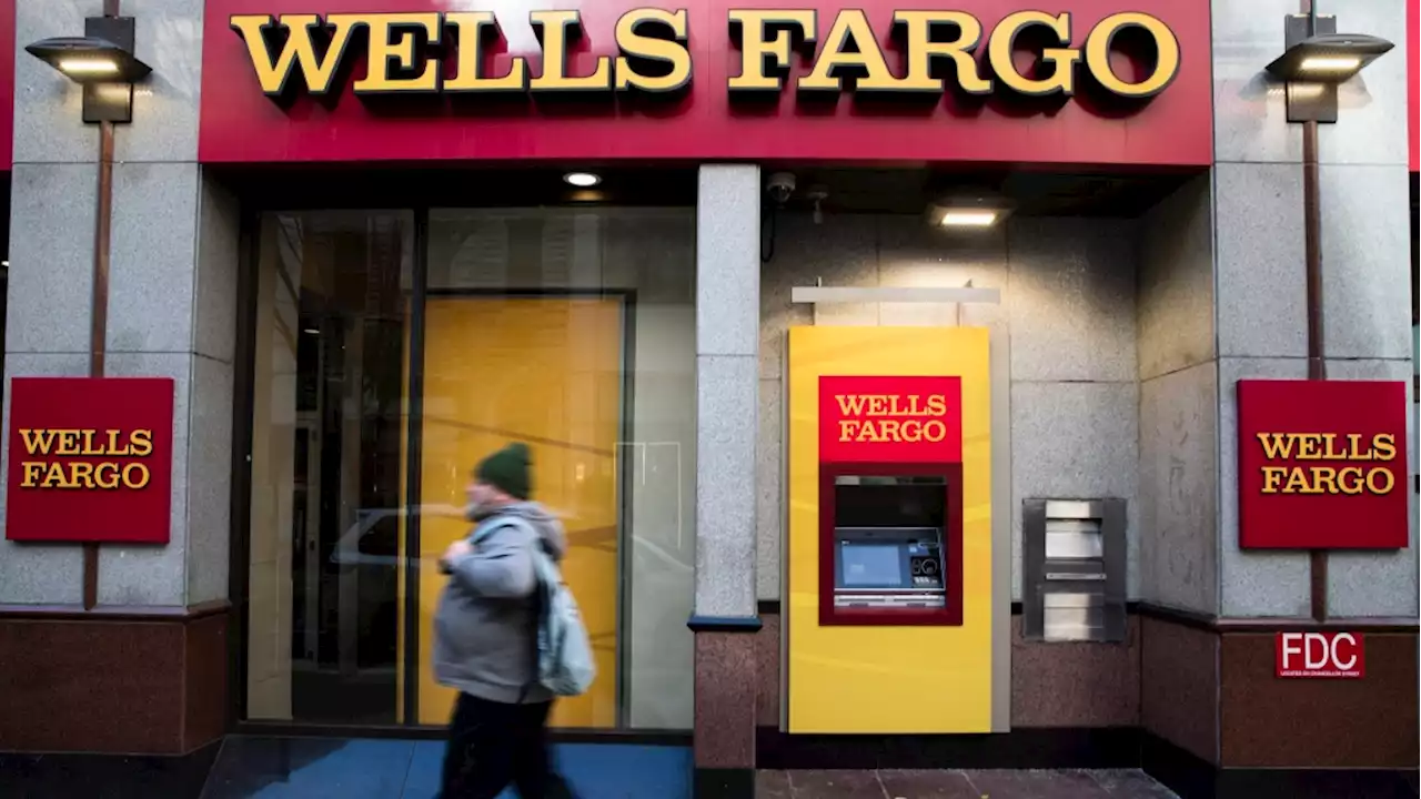 Ex-Wells Fargo exec to plead guilty for role in bank scandal