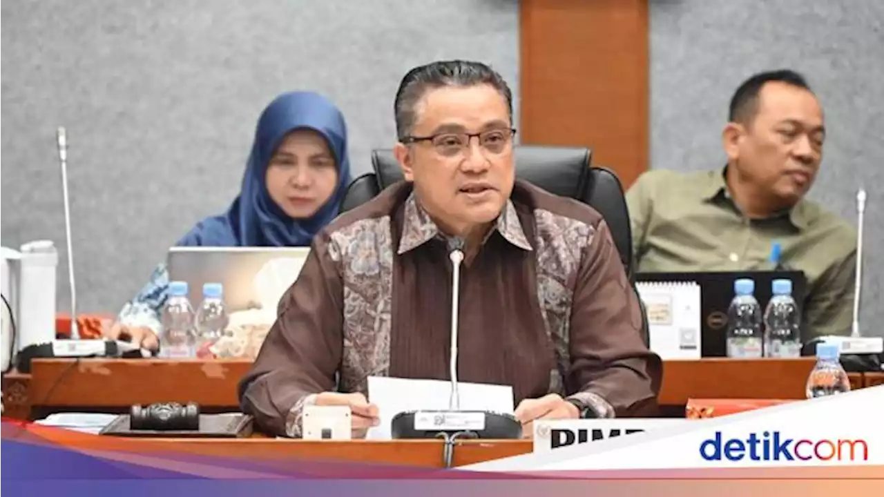 Dede Yusuf Minta RK Cabut Pemecatan Guru Sabil Gegara Komen 'Maneh'