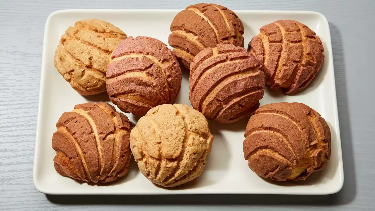 For Fluffy, Sweet Bread With a Cookie Crunch, Make Conchas