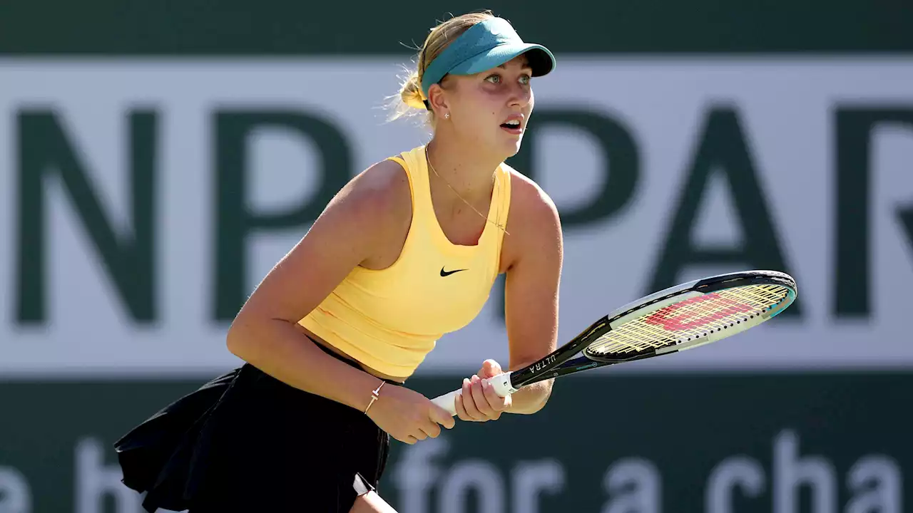 Anastasia Potapova läuft in Indian Wells mit Fußballtrikot von Spartak Moskau auf und wird von WTA verwarnt