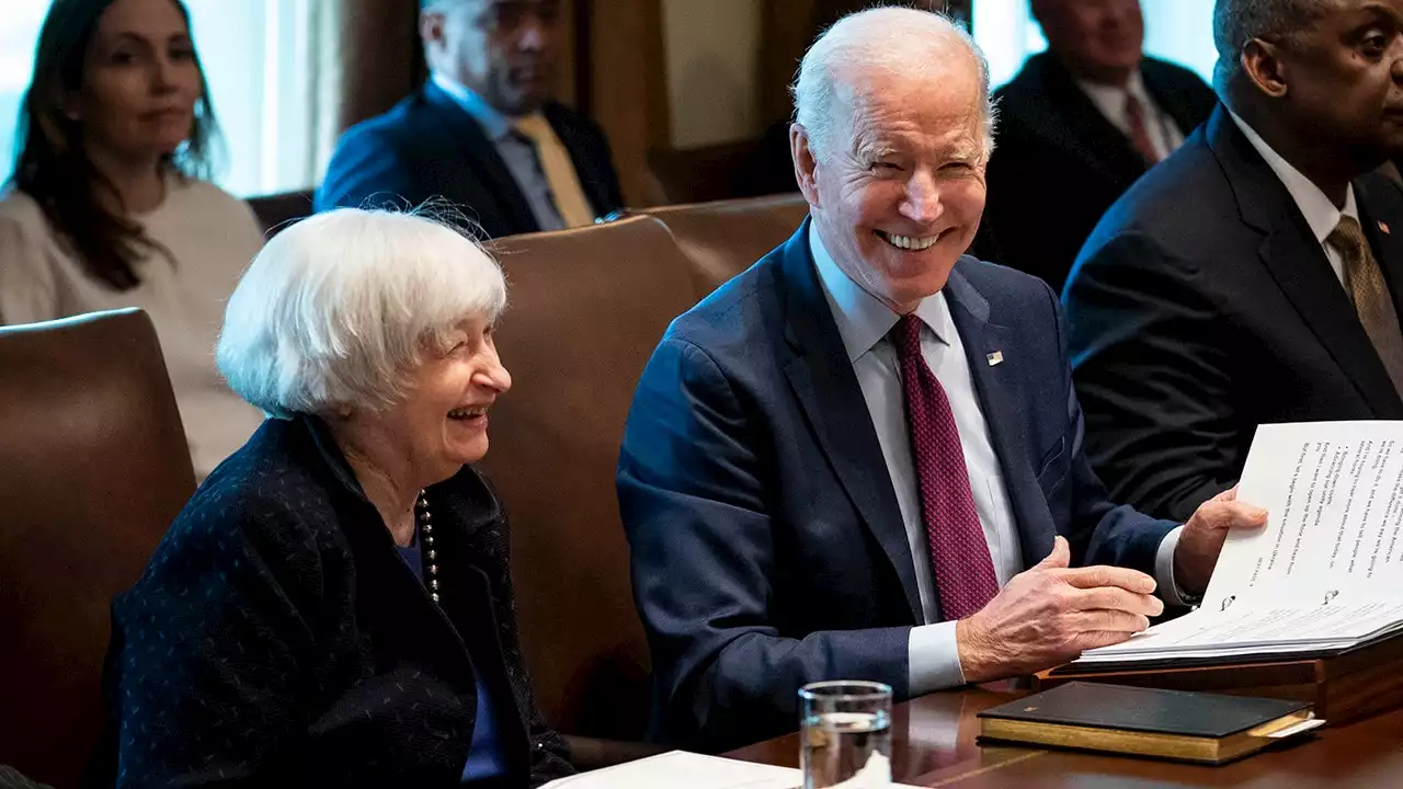 Biden's claim that Silicon Valley Bank bailout wouldn't cost taxpayers contradicts fiscal reality: economist