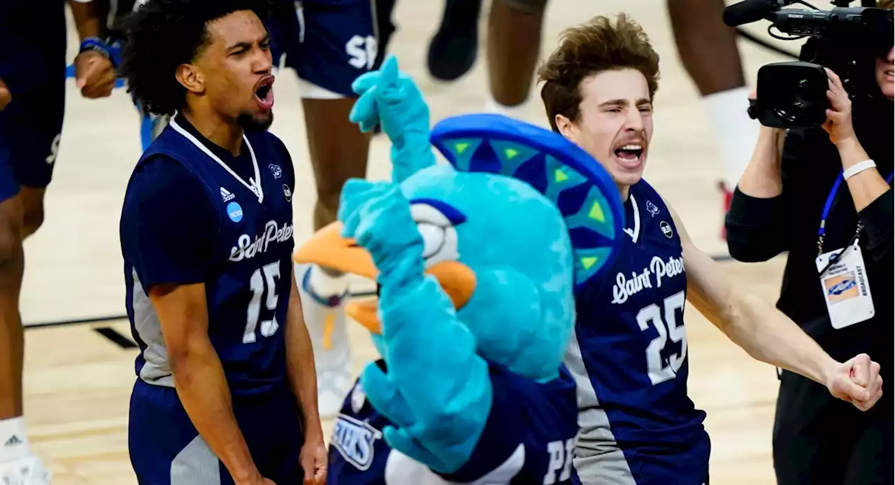 Extra Extra: The St. Peter's Peacocks are missing March Madness