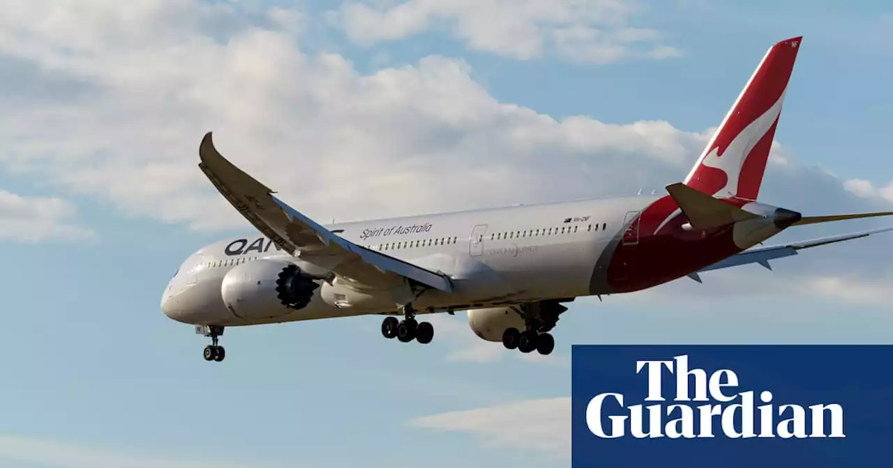 Qantas criticised for ‘unfair’ Covid credit scheme despite 12-month extension