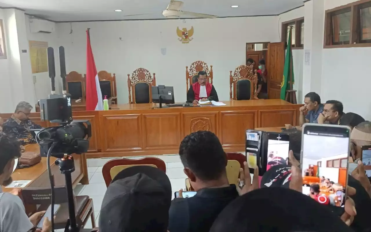 Praperadilan Plt Bupati Mimika Ditolak, Kuasa Hukum Merespons