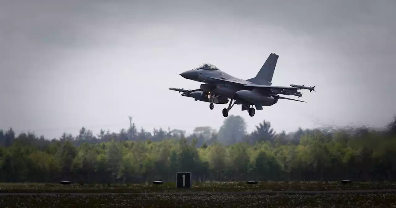 Mette Frederiksen reagerer på Polens beslutning - flere partier vil sende danske kampfly til Ukraine