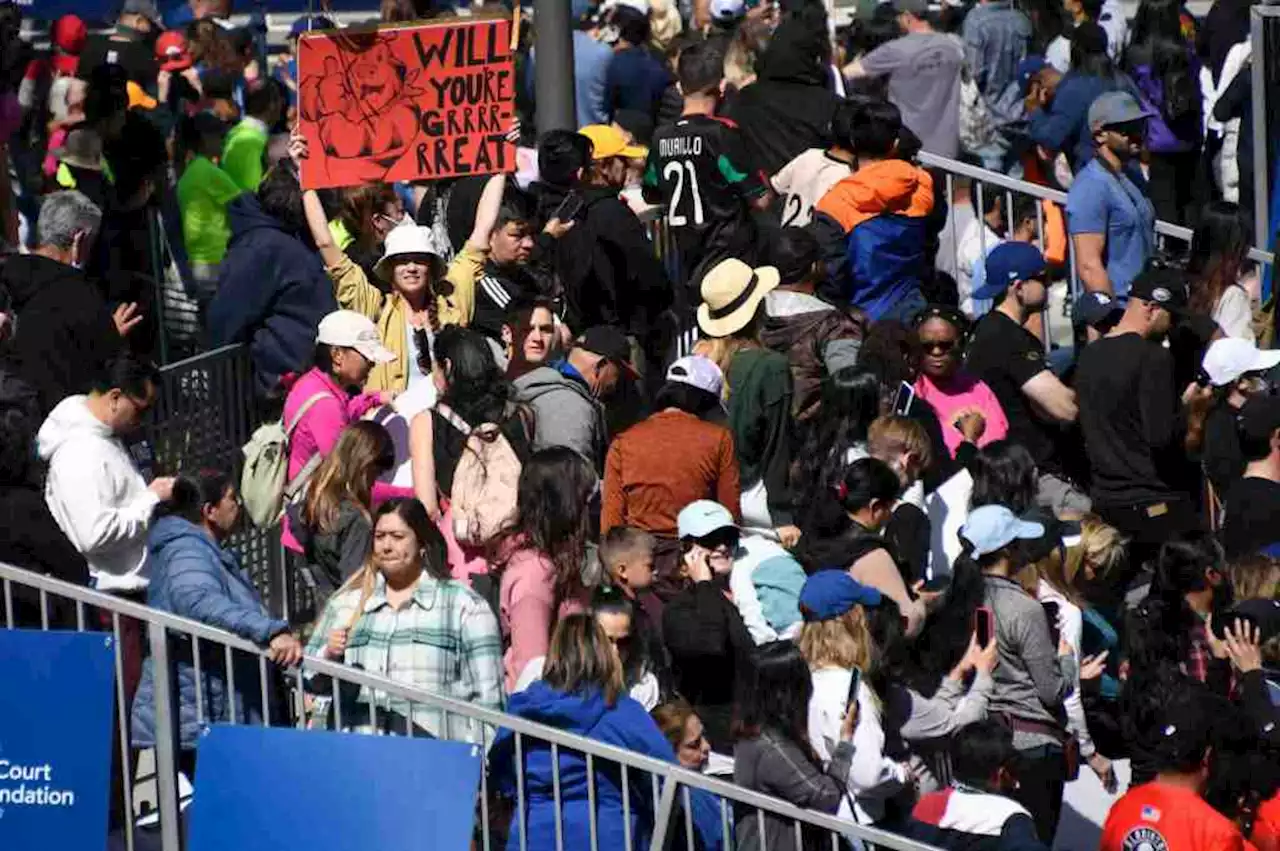 LA Marathon: Use Metro or rideshare to watch March 19 race (or stay overnight)