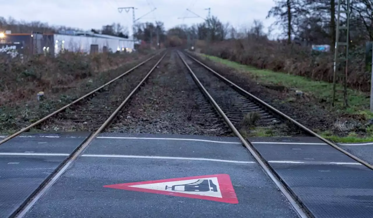 Schrecklicher Zug-Unfall bei Hamburg: Mädchen schwer verletzt