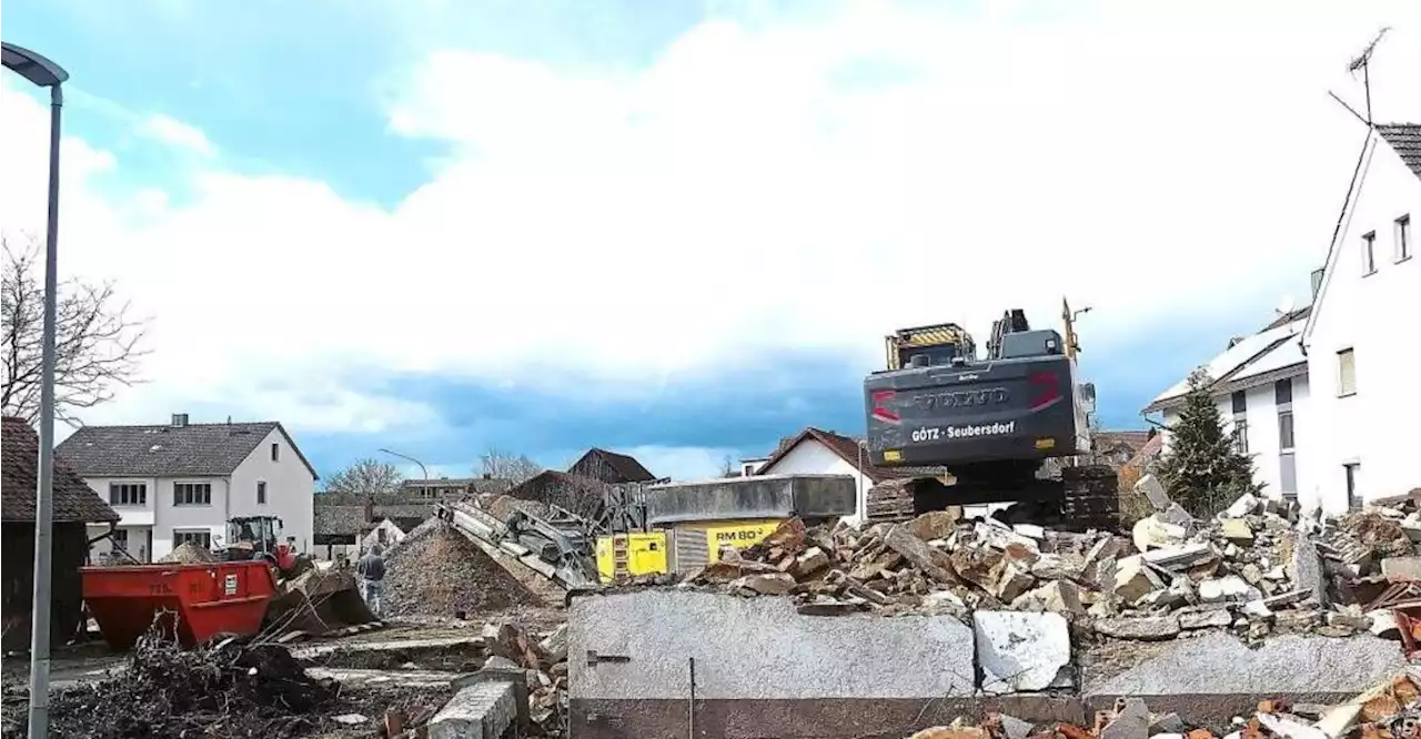 Nach dem Abriss: Ein neuer Dorfmittelpunkt für Gimpertshausen