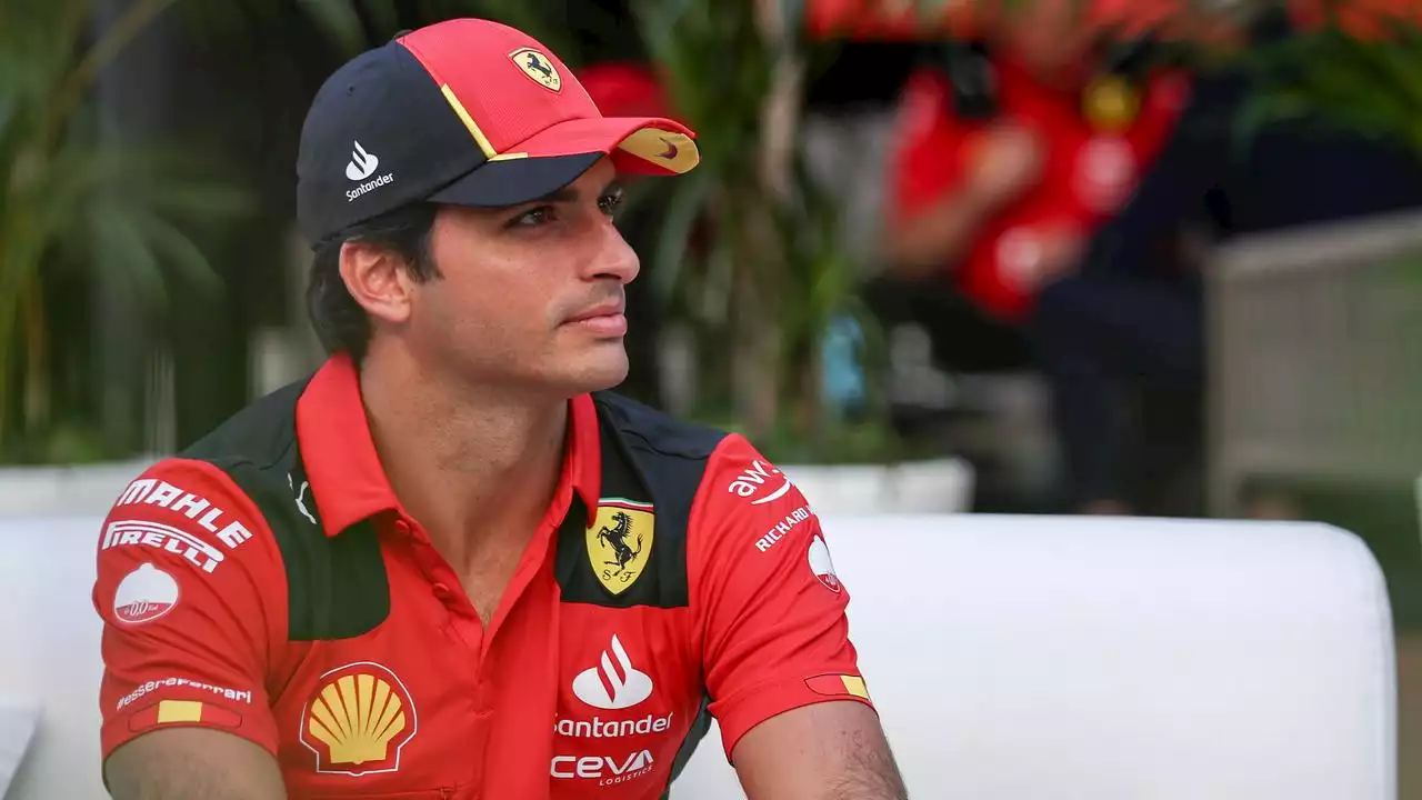 Sainz wil niets weten van crisis bij Ferrari: 'Ze willen ons destabiliseren'