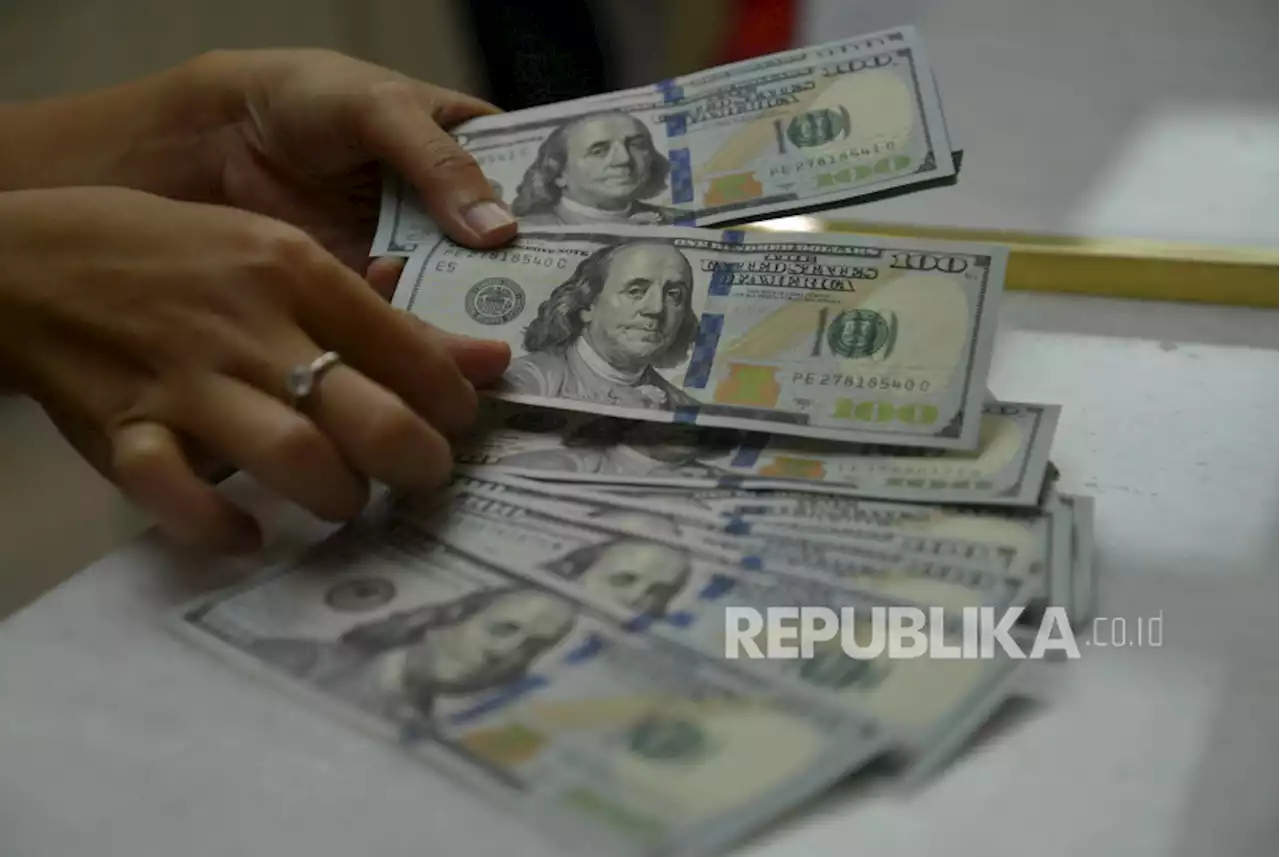 Rupiah Kamis Tergelincir di Tengah Isu Krisis Credit Suisse |Republika Online