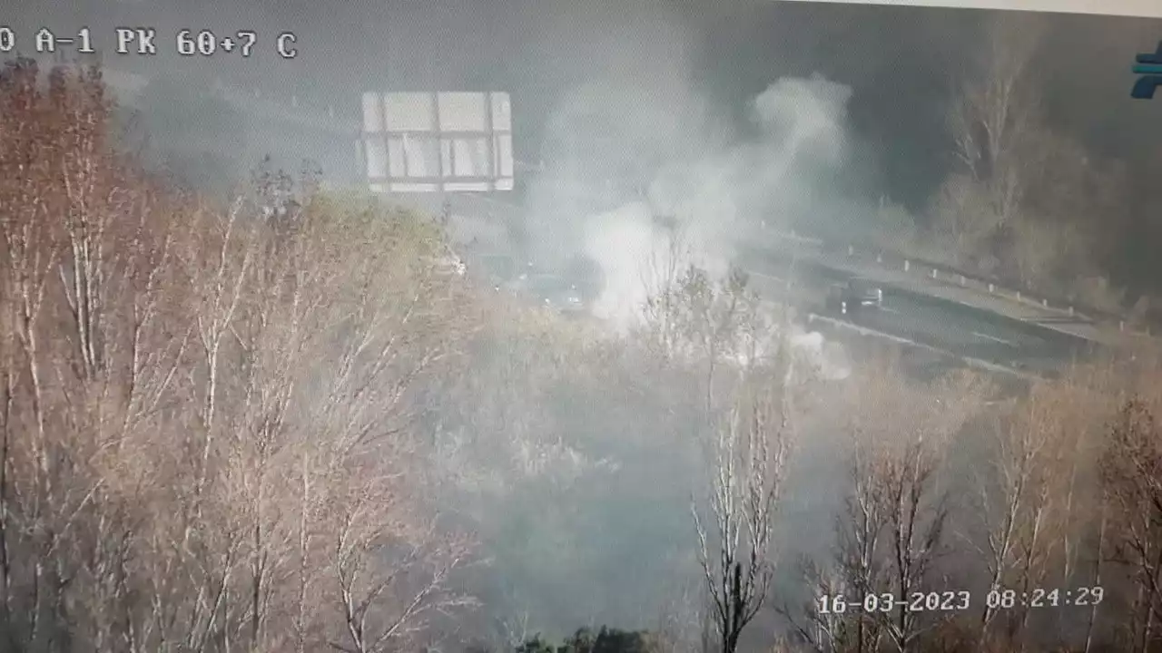 Un incendio en un minibús escolar deja varios heridos leves en La Cabrera, Madrid