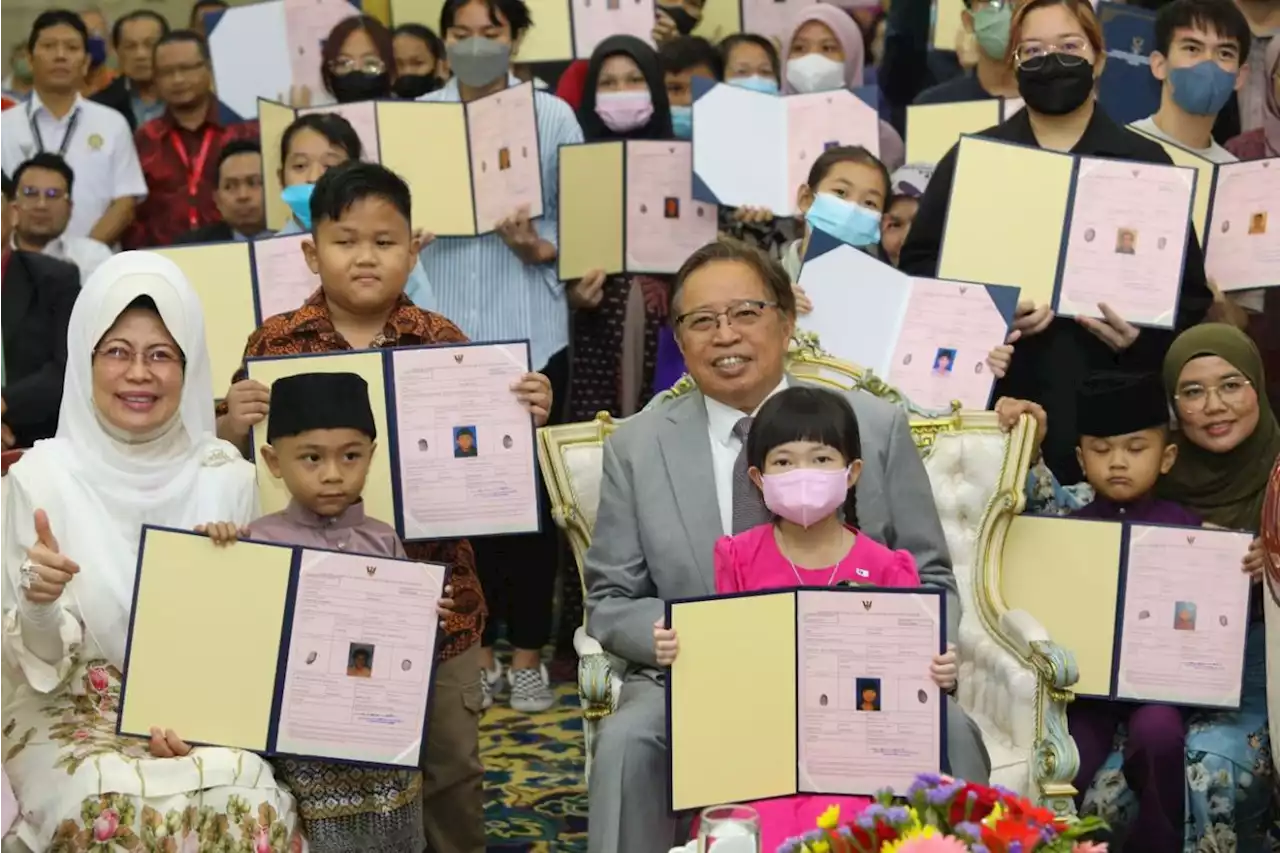 Sarawak issues temporary documents to first batch of 73 stateless children