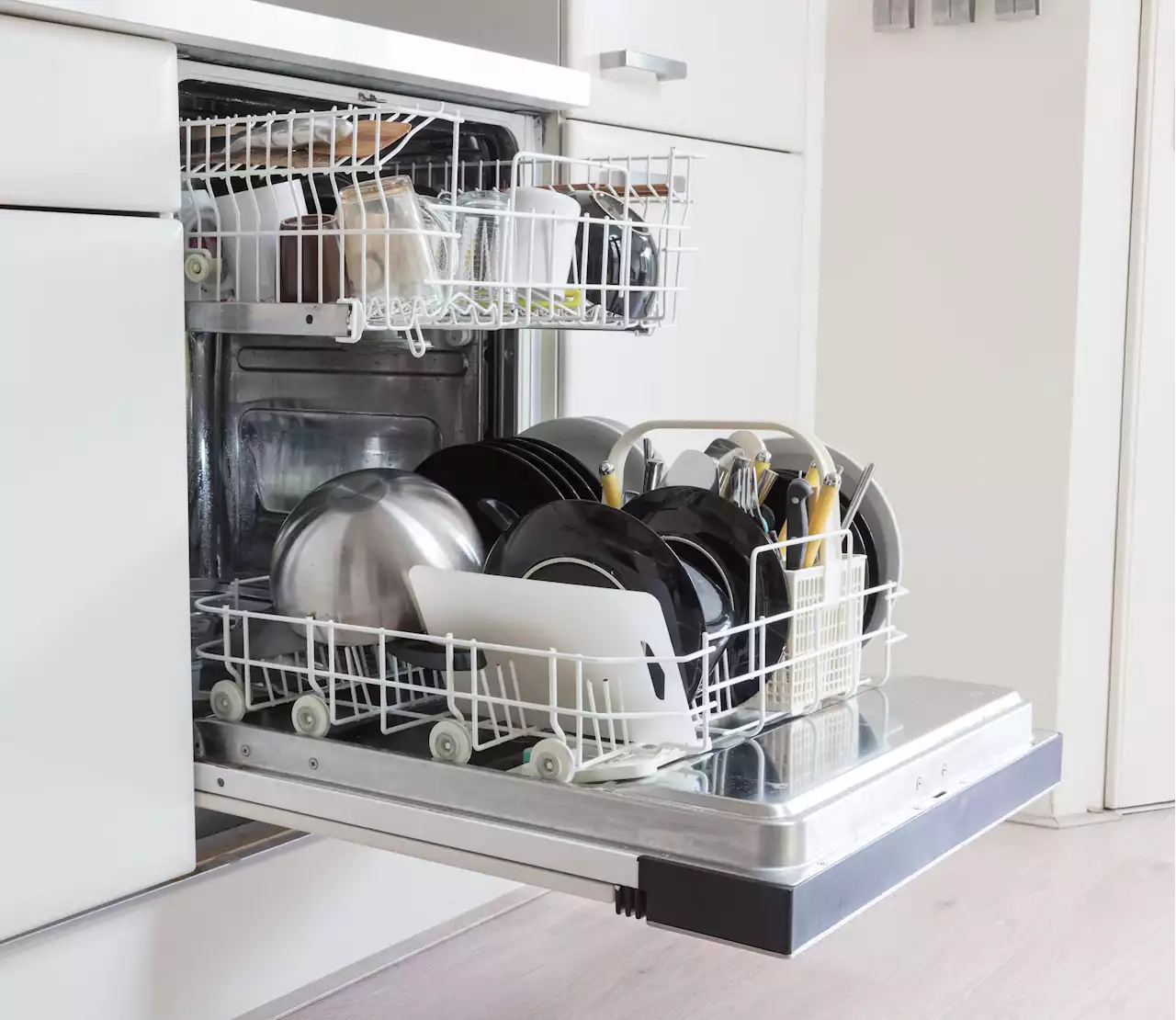 Five things not to put in the dishwasher because you’re ruining them