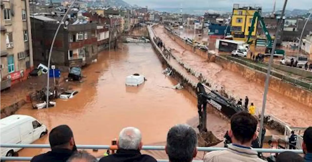 Flash floods kill at least 14 in Turkish quake zone