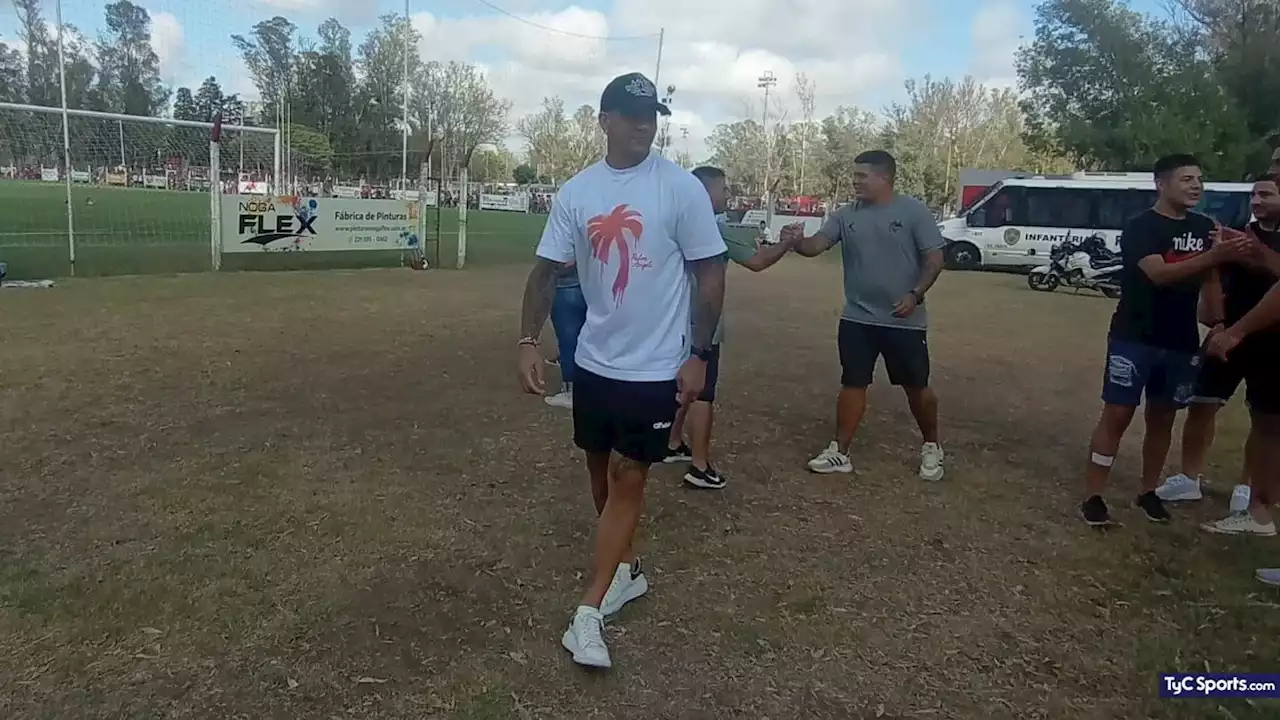 El futbolista de Boca que estuvo presente en el clásico platense de Reserva - TyC Sports