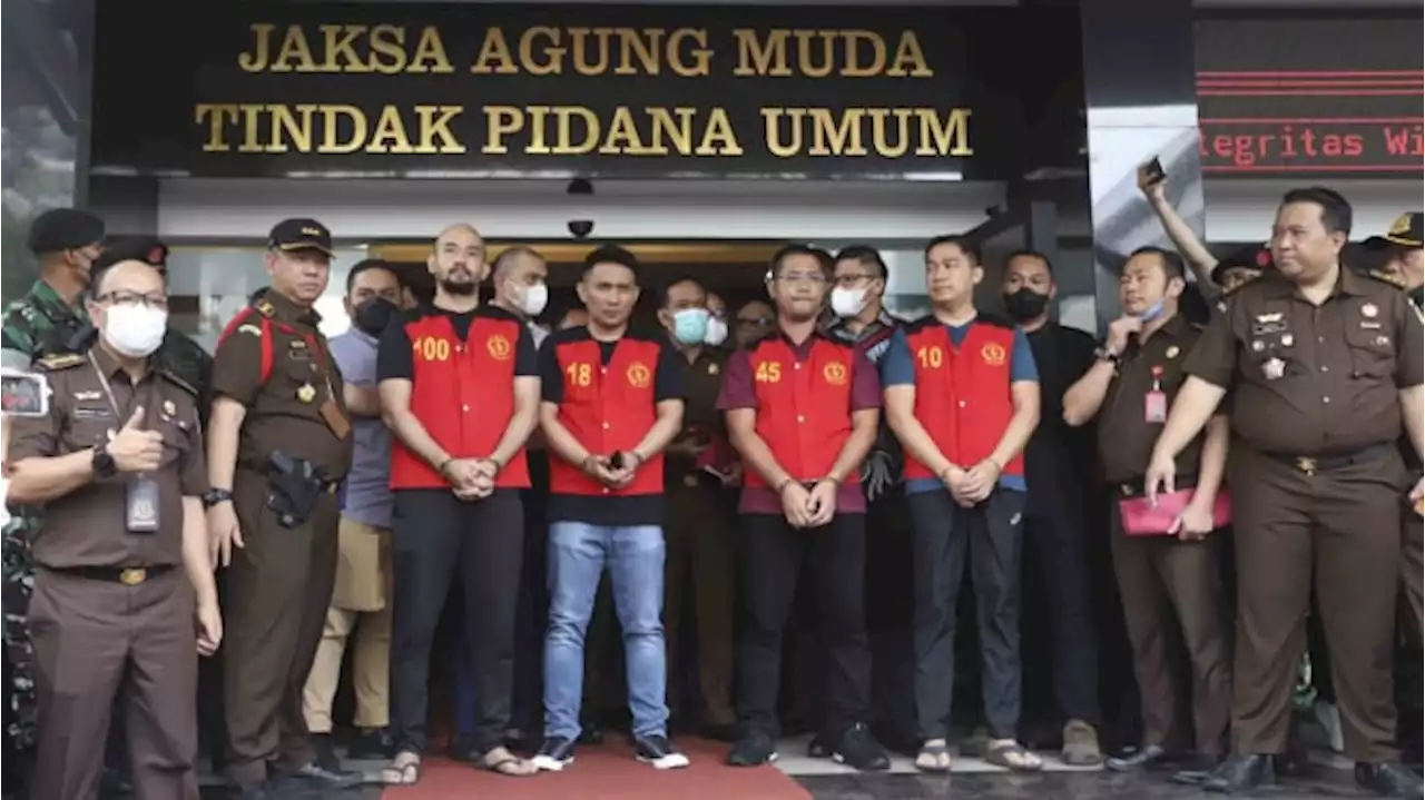 Jaksa Tak Banding Atas Vonis Arif Rachman, Baiquni Wibowo, Chuck Putranto dan Irfan Widyanto