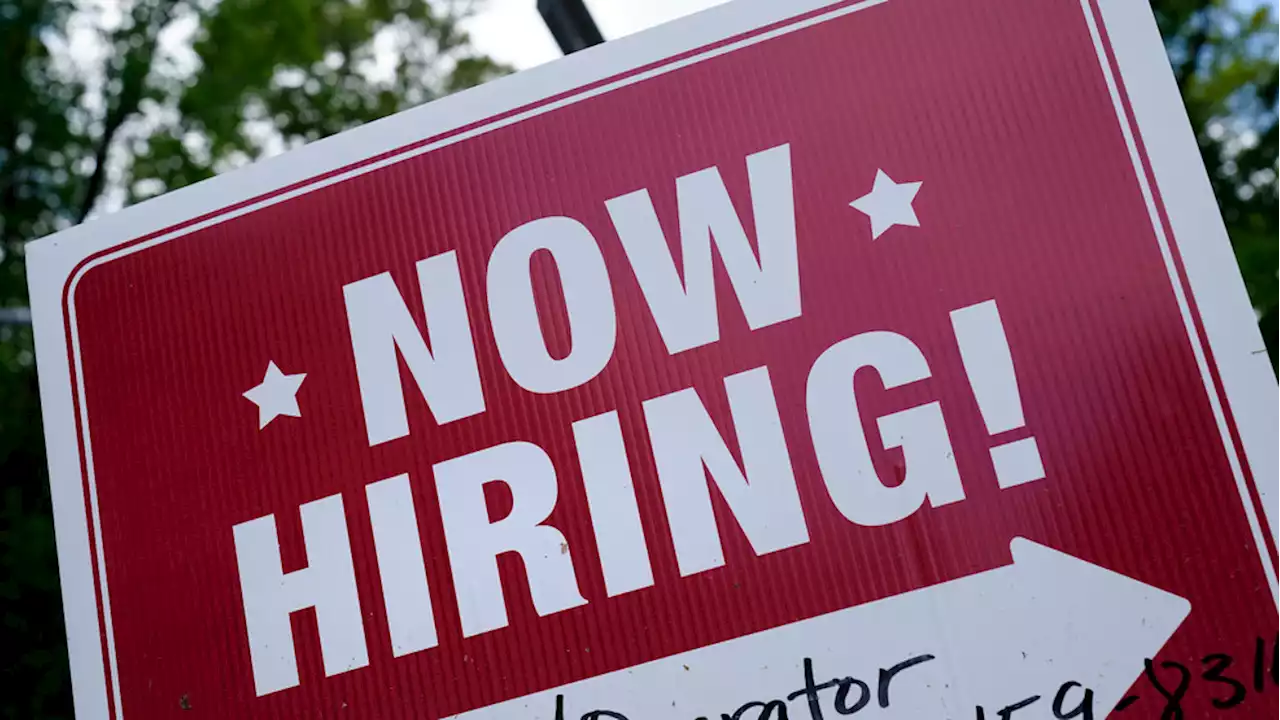 Applications for jobless aid in US fall last week