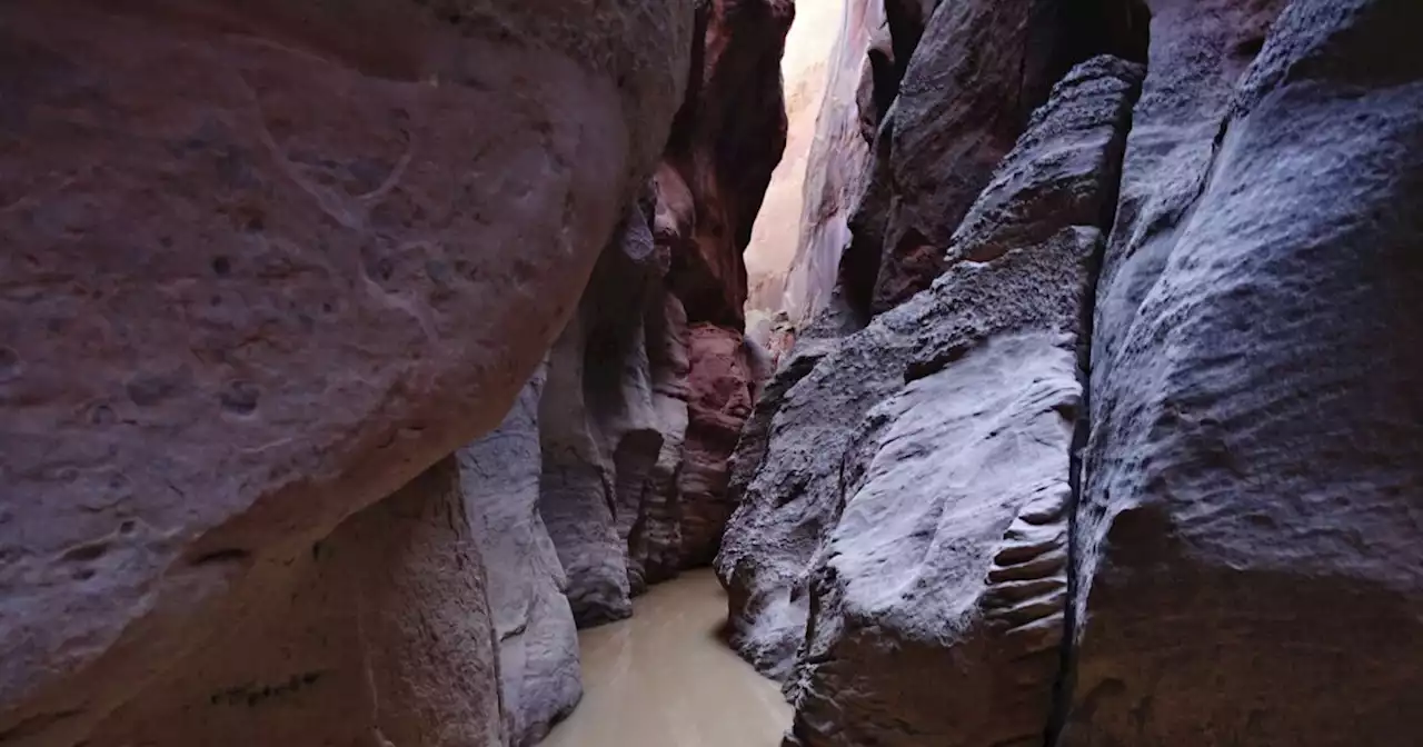 2 dead after canyons flood near Utah-Arizona line