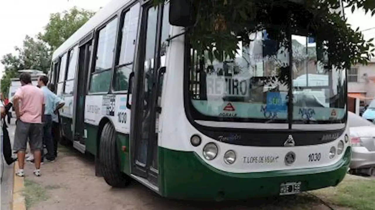 Un sector disidente de la UTA realiza un paro de colectivos en distintos puntos del país