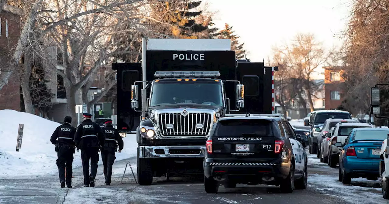 Teen allegedly shoots his mom, then kills 2 police officers in Canada