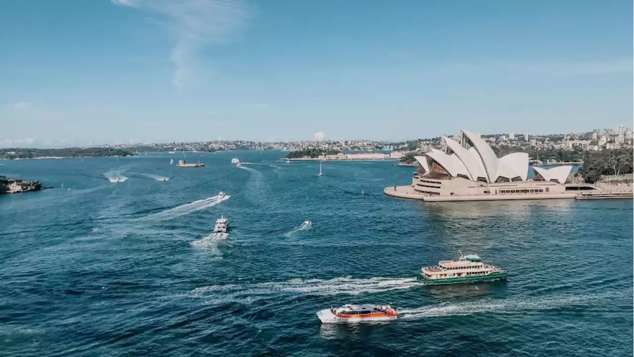 Former pro's 40 hours on the water breaks record for world's longest surf in Australia