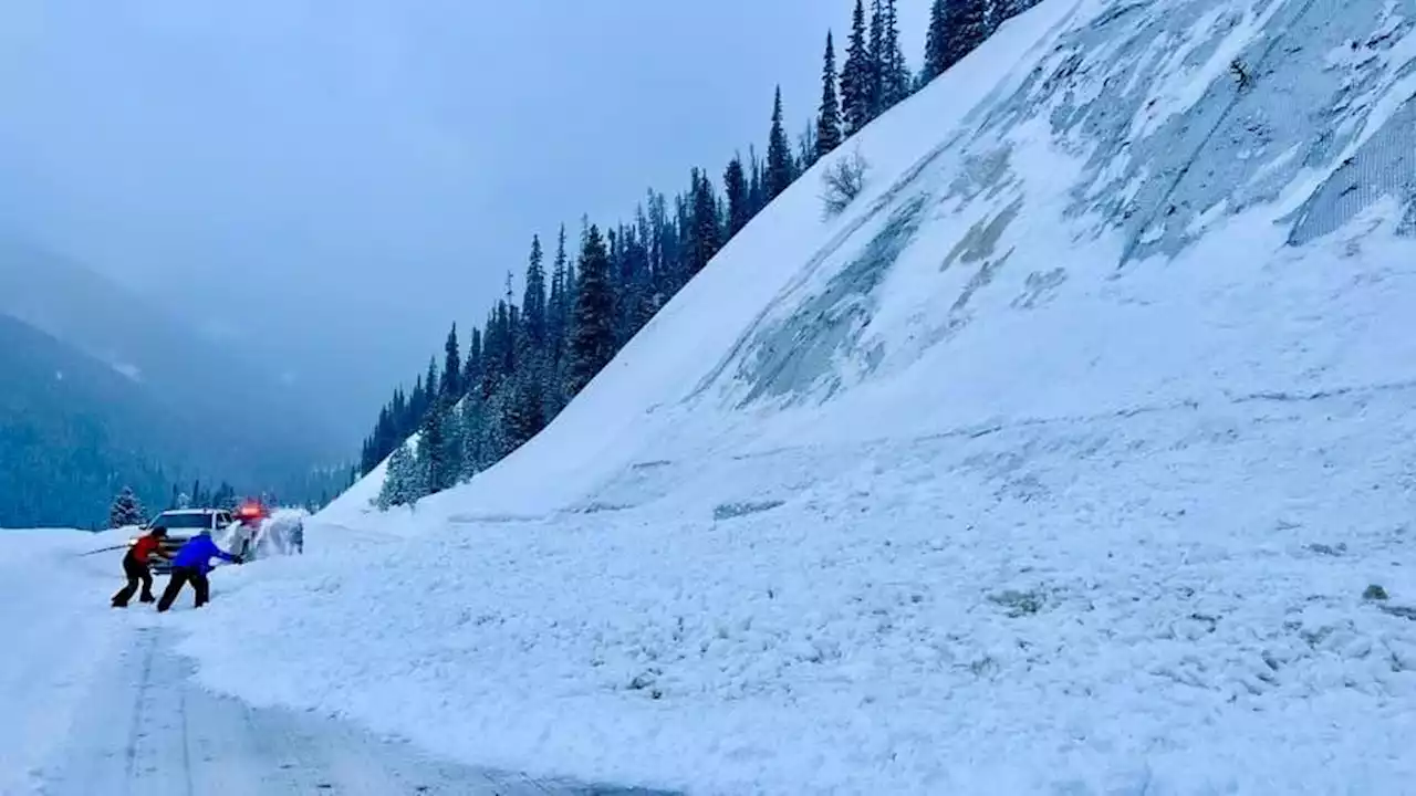 Best friends say they're 'really, really lucky' after avalanche crosses Berthoud Pass