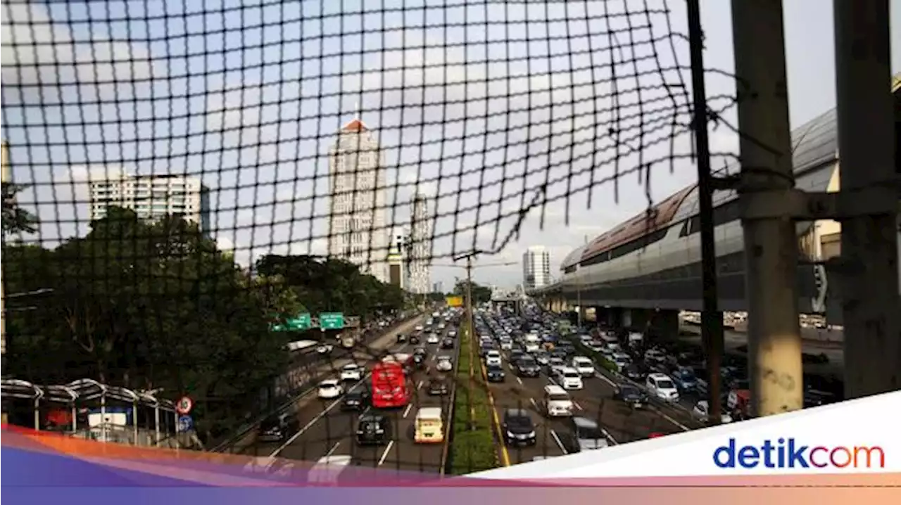 Jam Pulang Kerja, Tol Dalam Kota Jakarta Macet di Sejumlah Titik