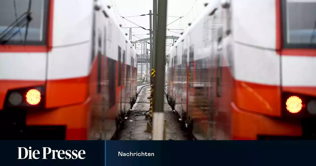 IT-Probleme bei ÖBB führen zu Verspätungen und Zugausfällen in...