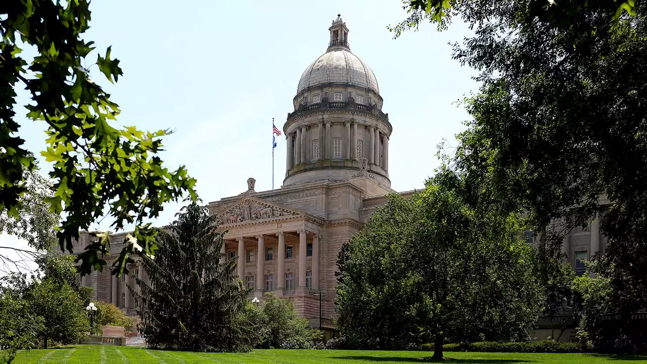 Kentucky lawmakers pass bill giving parents the right to challenge 'obscene' content in schools