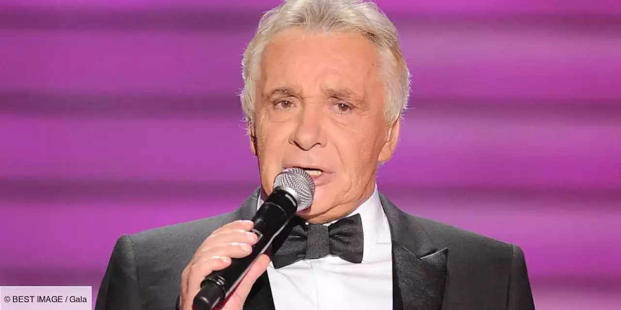 Michel Sardou de retour sur scène, son fils en dit plus : “Il travaille énormément” - Gala