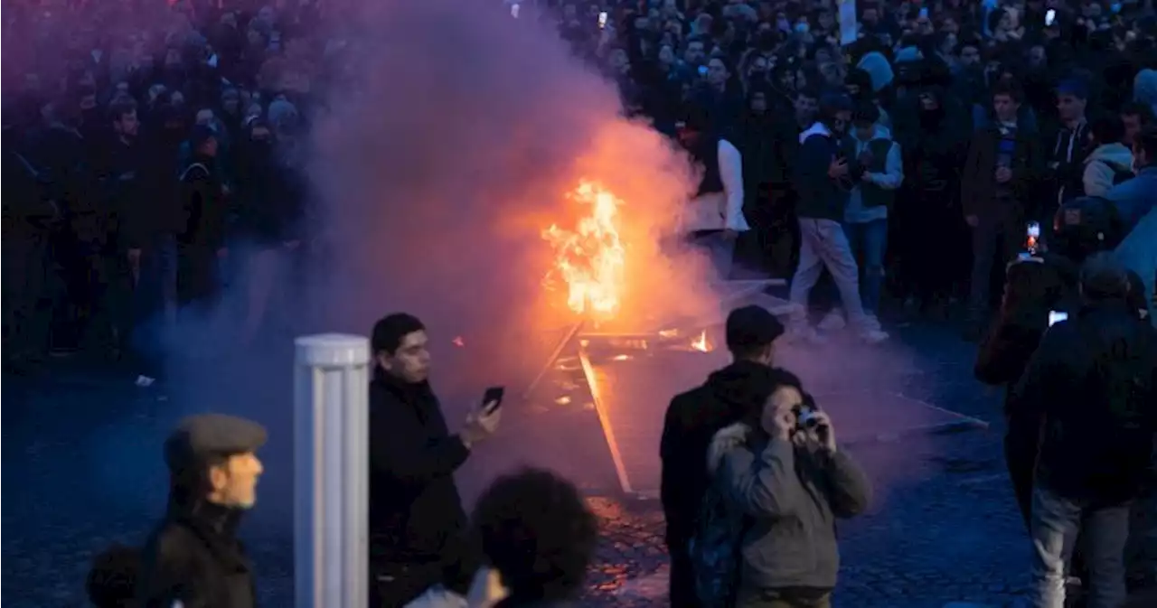 Renewed protests erupt in France over Macron’s retirement age push - National | Globalnews.ca