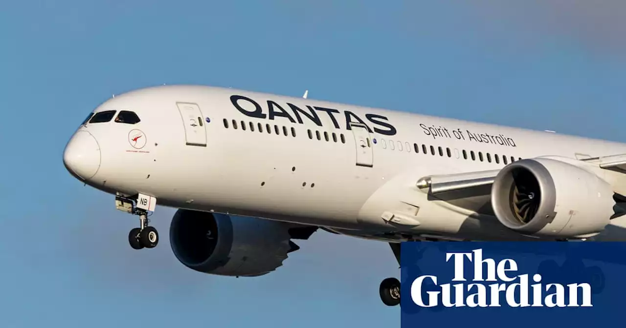 Qantas pilots told to fly through radio interference reportedly coming from Chinese warships