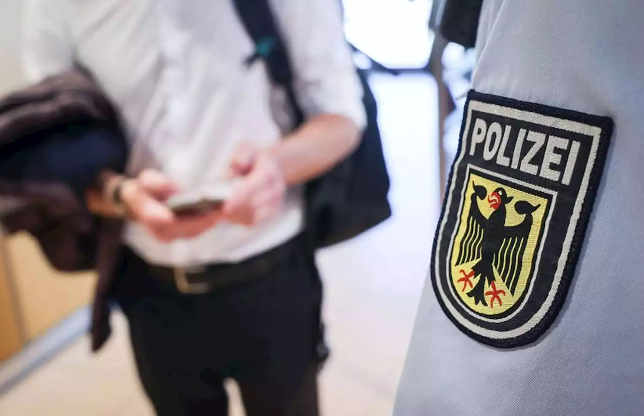 Kontrolle: Waldmüchner Bundespolizisten haben viel zu tun - idowa