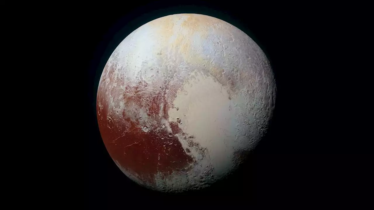 New Horizons gives new insight about Pluto, finds bladed terrain