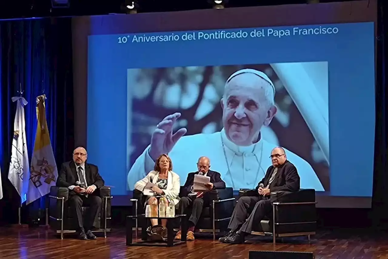 En un homenaje en la Cancillería revalorizan los gestos y mensajes de Francisco