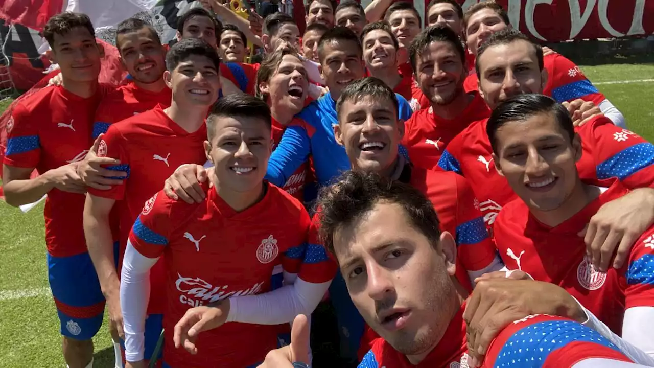 VIDEO: Chivas y su afición le dedican polémico canto al América previo al clásico nacional